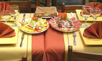 21 Reglas Basicas Para Mantener Buenos Modales En La Mesa 21 Reglas Basicas Para Mantener Buenos Modales En La Mesa